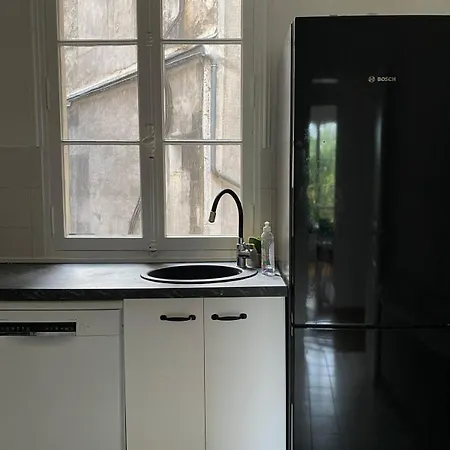 Homestay Au Coeur De L'ile Saint Louis