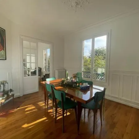 Homestay Au Coeur De L'ile Saint Louis Paris